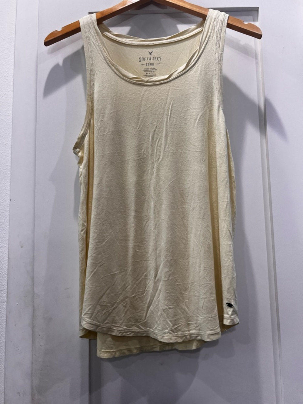 American Eagle Outfitters Soft & Sexy Light Cream Scoop Tank